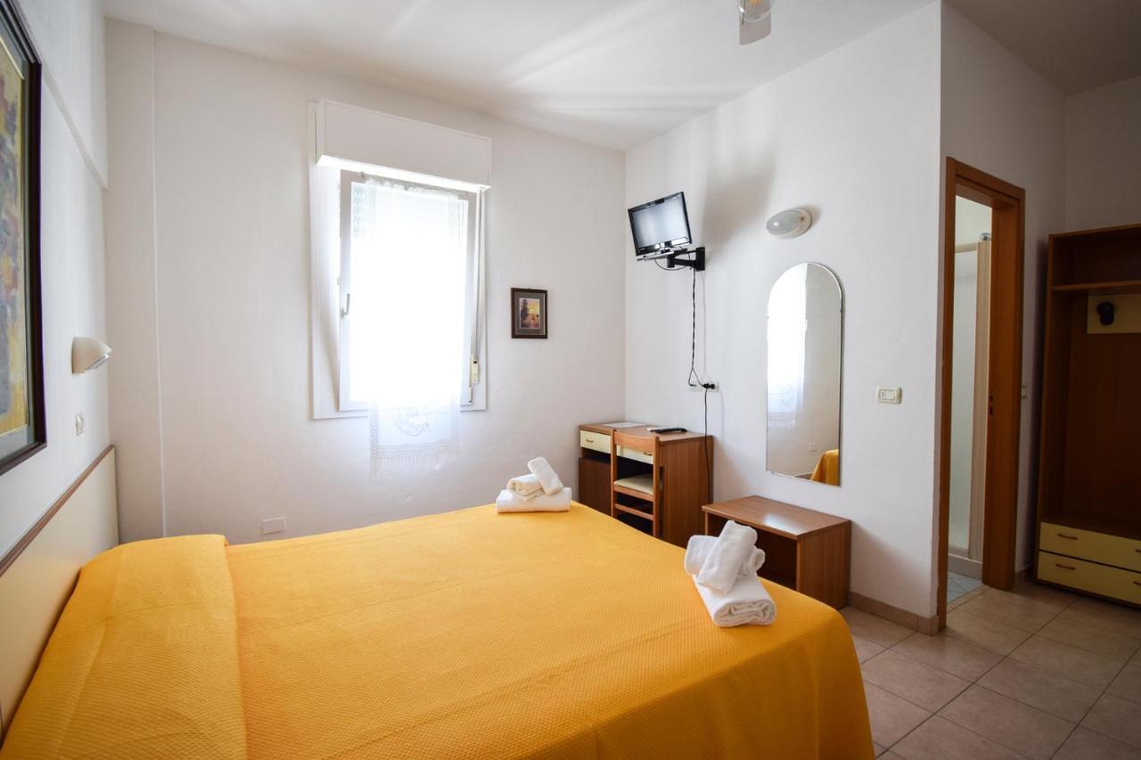 Hotel La Plage Cattolica Eksteriør bilde