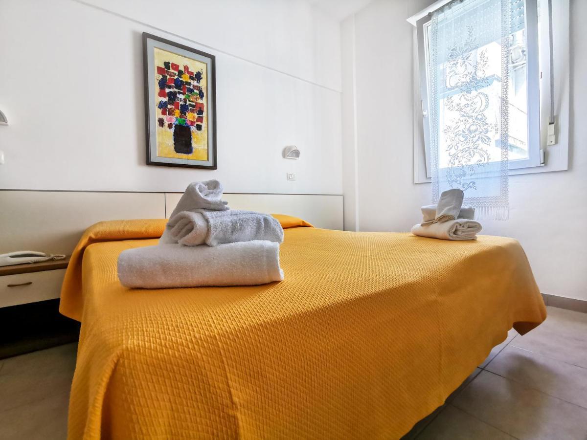 Hotel La Plage Cattolica Eksteriør bilde