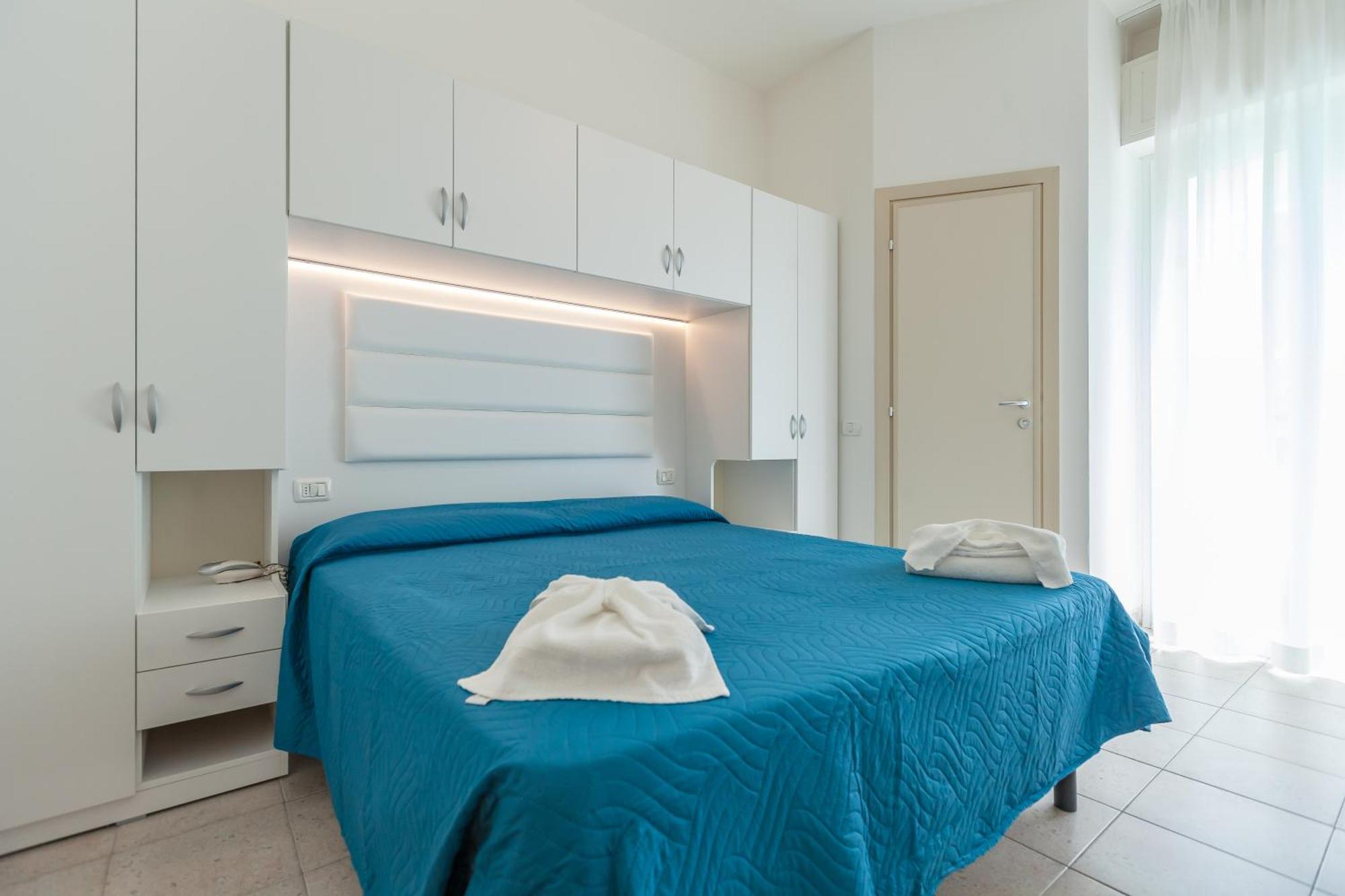 Hotel La Plage Cattolica Eksteriør bilde