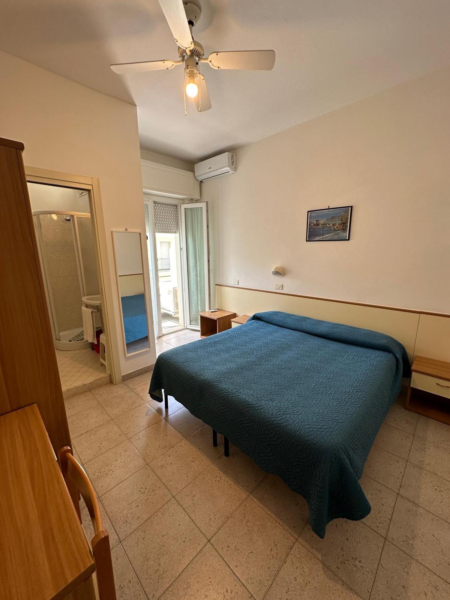 Hotel La Plage Cattolica Eksteriør bilde